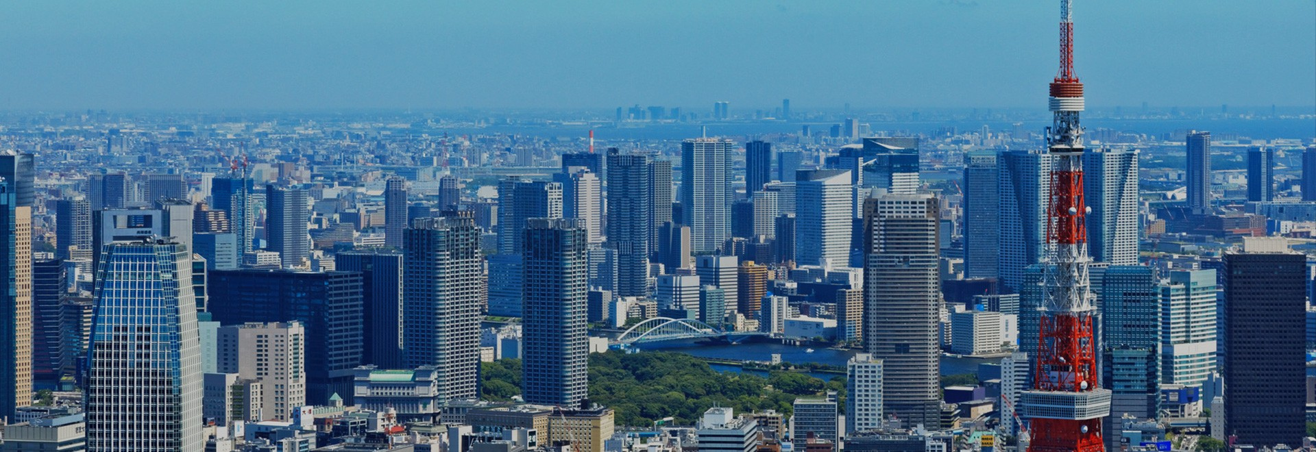 大門駅から徒歩2分、地下鉄へのアクセス抜群